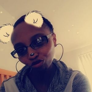 Meet your Posher, Candice